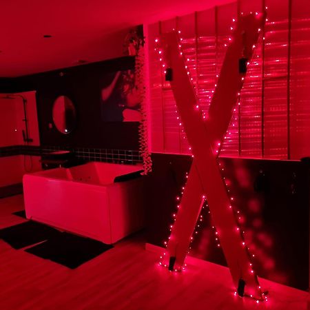 Nuit Insolite-Room Love Saint-Germain  Buitenkant foto