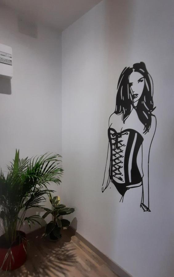 Nuit Insolite-Room Love Saint-Germain  Buitenkant foto