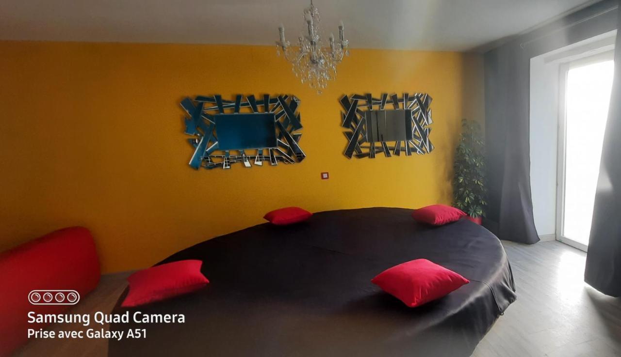 Nuit Insolite-Room Love Saint-Germain  Buitenkant foto