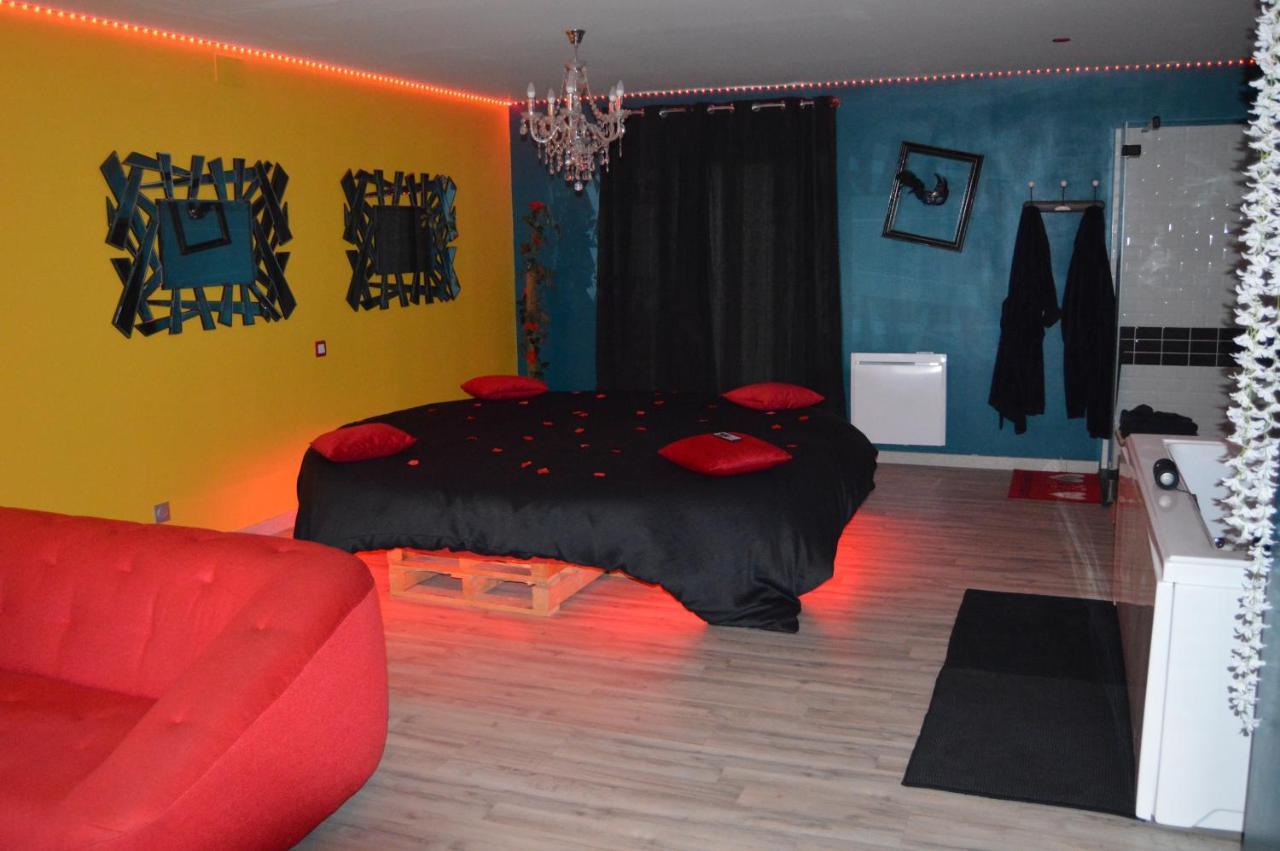 Nuit Insolite-Room Love Saint-Germain  Buitenkant foto