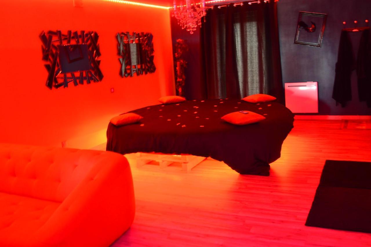 Nuit Insolite-Room Love Saint-Germain  Buitenkant foto
