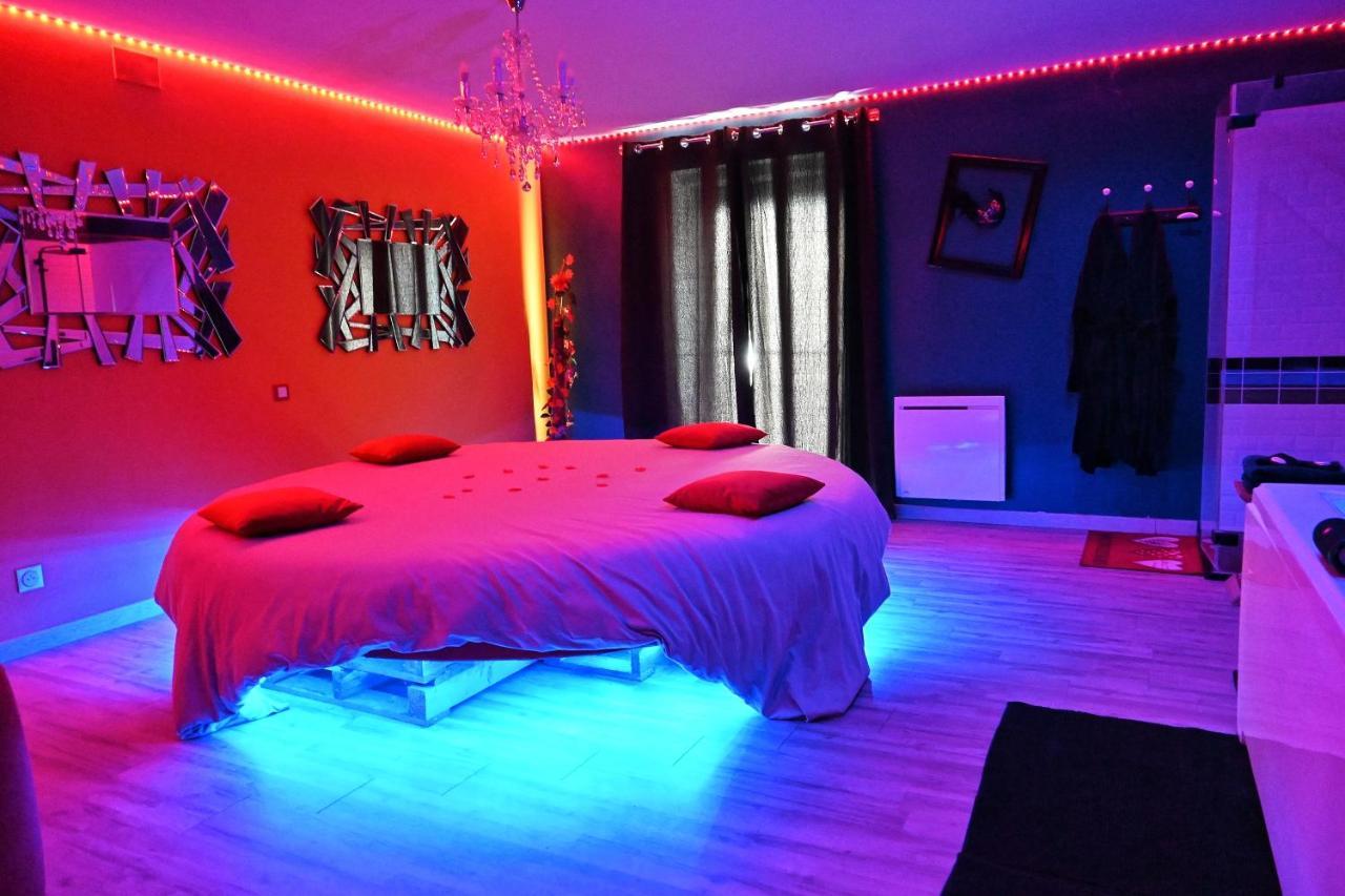 Nuit Insolite-Room Love Saint-Germain  Buitenkant foto